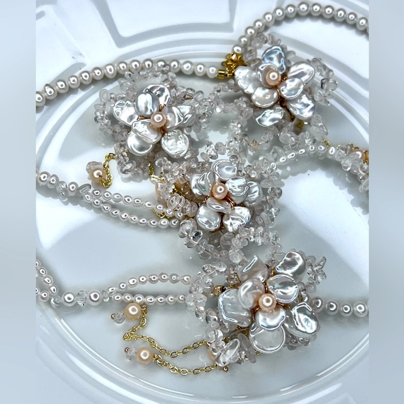 Handmade Freshwater Keshi Pearl ๐บ Clear Quartz ๐ Earrings Bracelet Necklace Set - Picture 3 of 3
